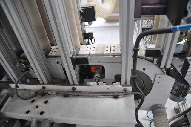 Brema Vertical CNC Milling and Drilling Center - second-hand Vektor (15)