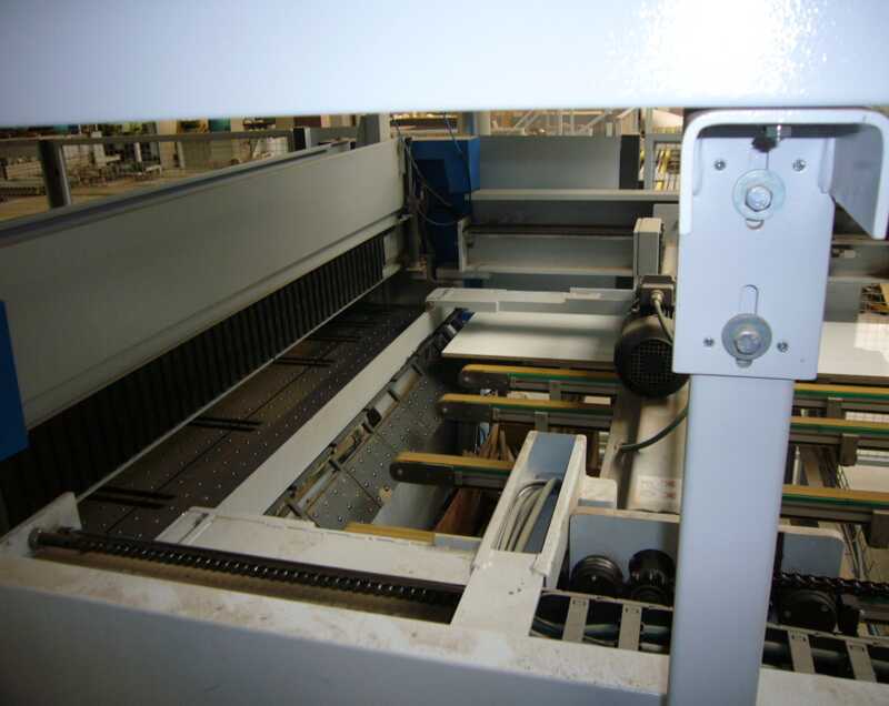 Holzma Угловая установка для раскроя плит - бывшая в употреблении HCL 11 (2)
