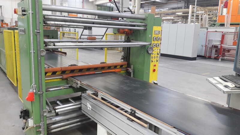 Kuper Shrink Foil Packing Machine - second-hand KFE 1600/450 (1)