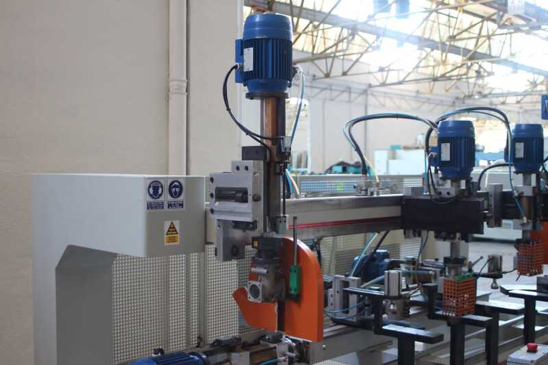 Comec Sawing and Drilling Machine - second-hand FMOV 8 2000 (4)