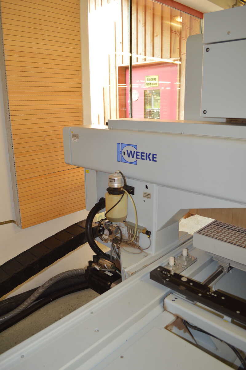 Weeke Обрабатывающий центр с ЧПУ - бывший в употреблении Optimat BHC Venture 3 M (8)