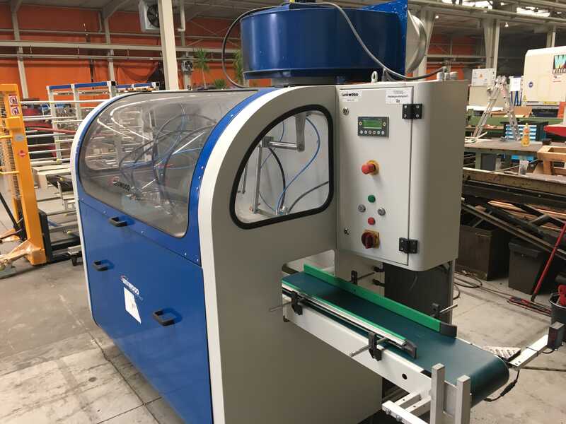 Uniwood Spraying Machine for Profile Strips - second-hand (4)