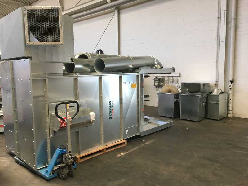 Schuko Dust Extractor Plant with Extinguisher - second-hand Vacomat main picture