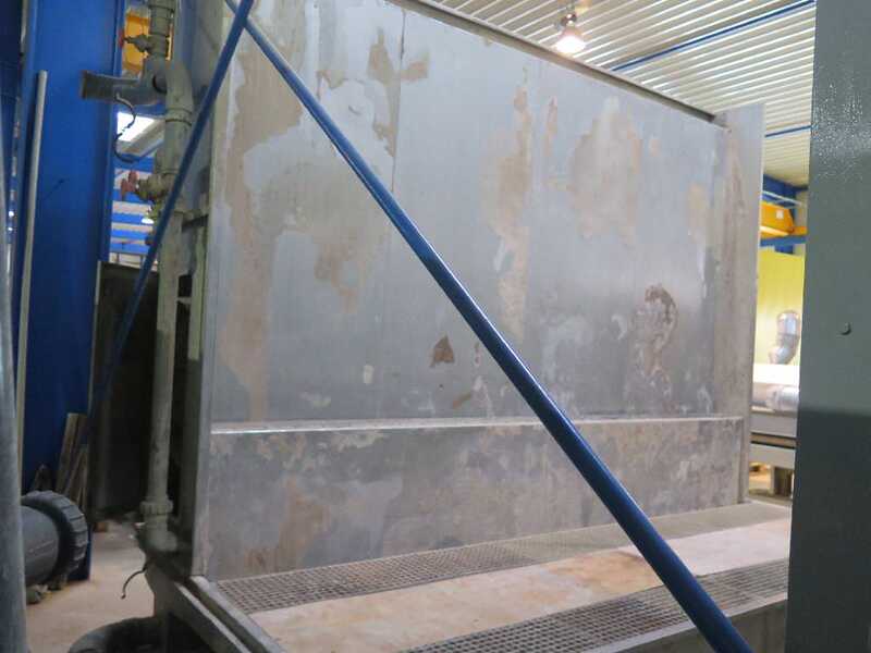 Rippert Water-Sprinkled Spray Booth - second-hand (1)