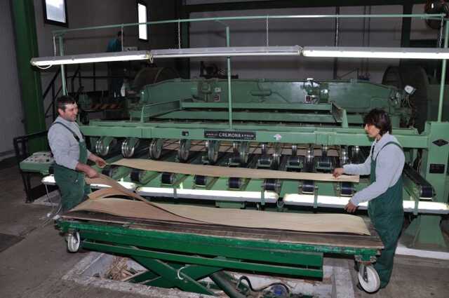 Cremona Veneer Slicing Machine - second-hand TRS 4000 (1)