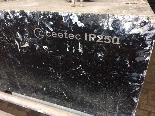 Ceetec Распылителный станок со щеточным втиранием - бывший в употреблении IP 250x100 (1)