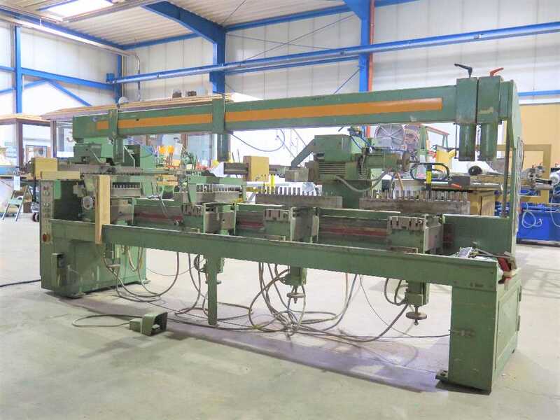 Weeke Drilling Machine with 6 drilling beams - second-hand (1)