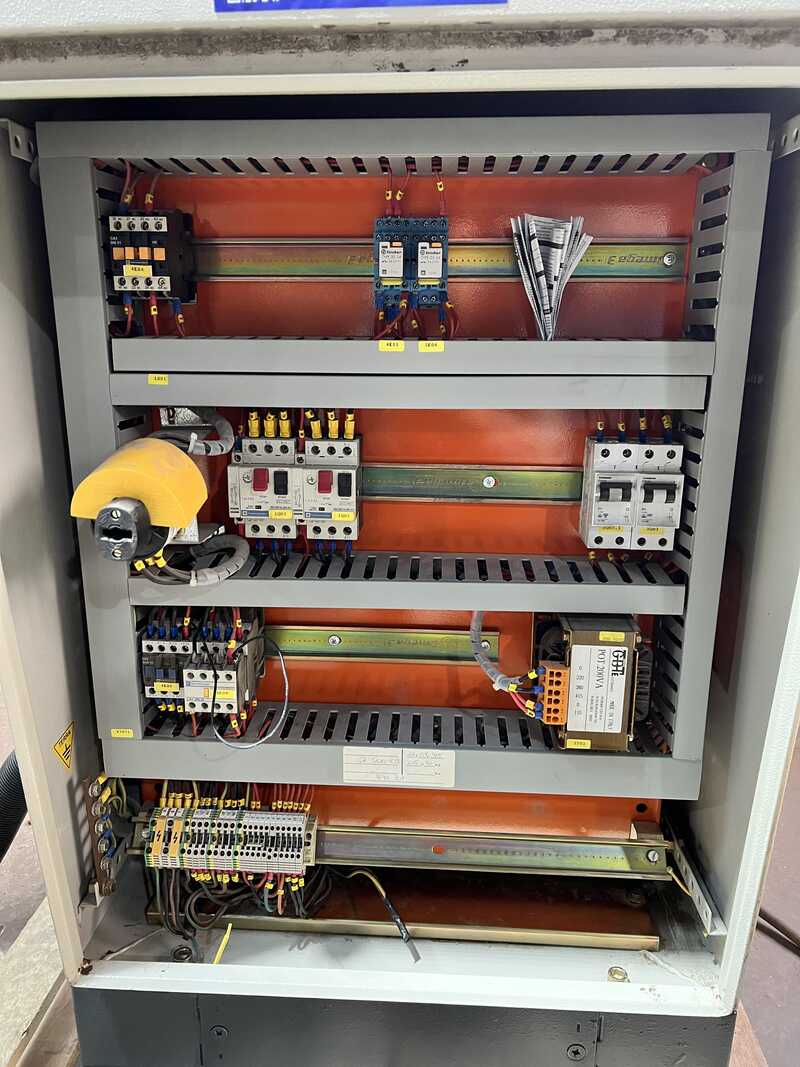 Falcioni Формовочная распылительная машина - б/у FM 81 (12)