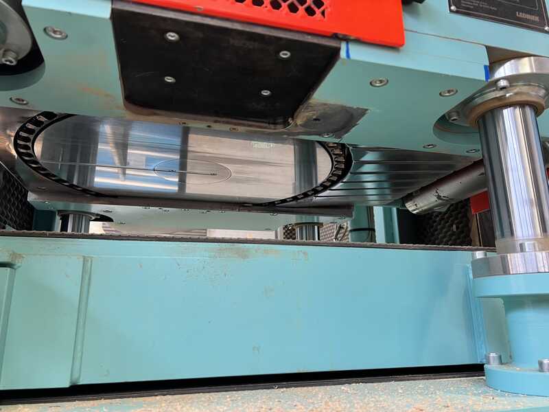 Ledinek Single-Sided Calibrating Milling Machine / Planing Machine for Parquet - second-hand Rotoles 400 DS (8)