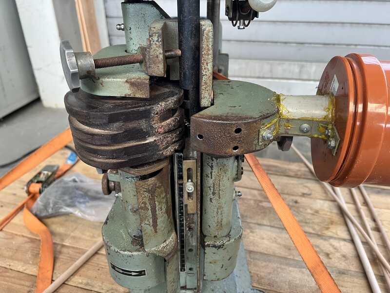 Löser Dowel cutting and chamfering machine - second-hand AA200 (2)