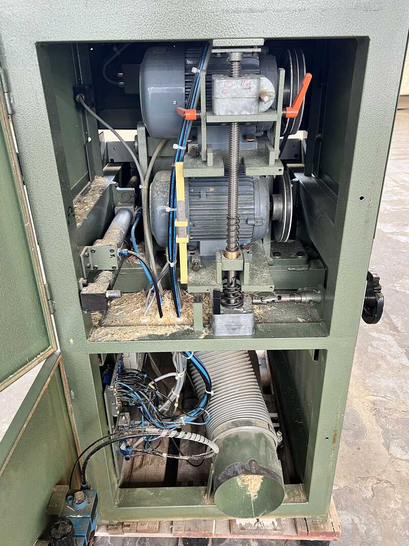 Stegherr Crosscut milling machine with digital fence - second-hand KSF (9)