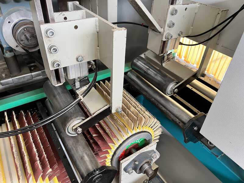 Quickwood Brush Sanding Machine / Moulding Sanding Machine bottom/top - second-hand QL 3 (5)
