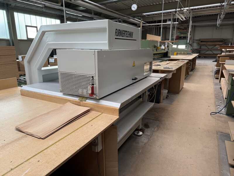 Furniertechnik Longitudinal veneer splicing machine - second-hand LZ (1)