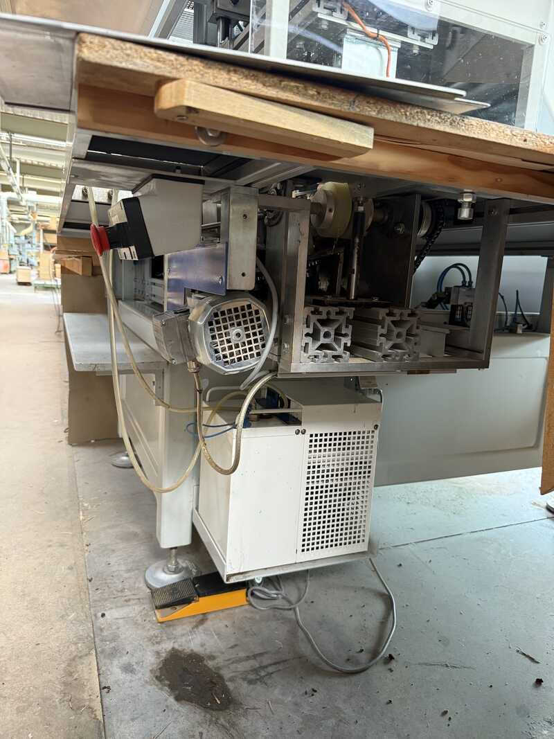 Furniertechnik Longitudinal veneer splicing machine - second-hand LZ (6)