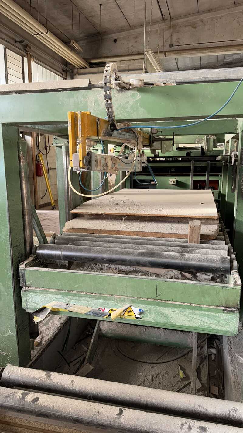 Zaffaroni Multi-Rip Saw with feeding and stacking - second-hand MLS 130 P (2)