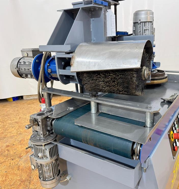 Sarmax Компактна машина для розподілу / полірування - вживана (4)