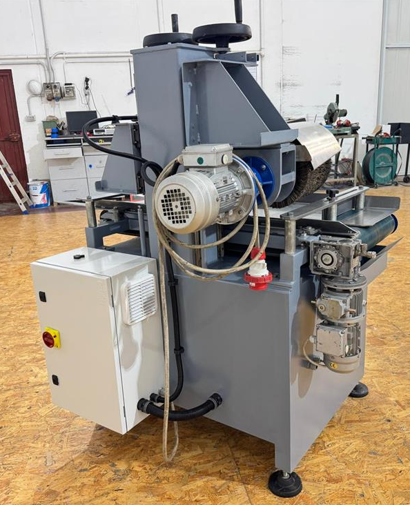 Sarmax Компактна машина для розподілу / полірування - вживана (6)