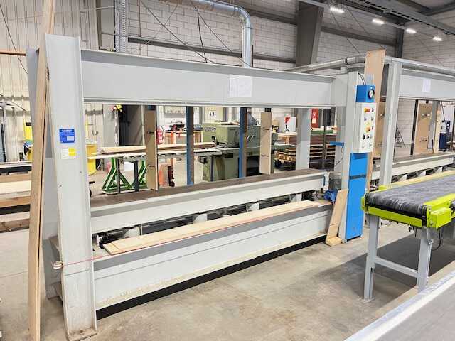 Soest Block press / Stationary press for multi-layer parquet - used T 80 main picture
