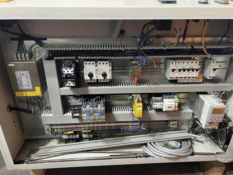 Hugo Beck Упаковочная машина для термоусадочной пленки - б/у Flexo 500 S + HV 601 (25)