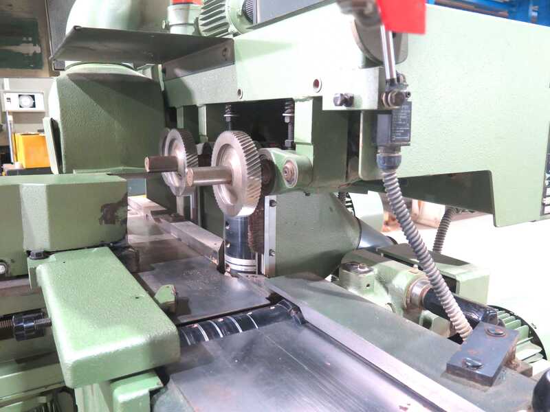 Guilliet Чотиристороння стругальна машина - б/у KXY (1)