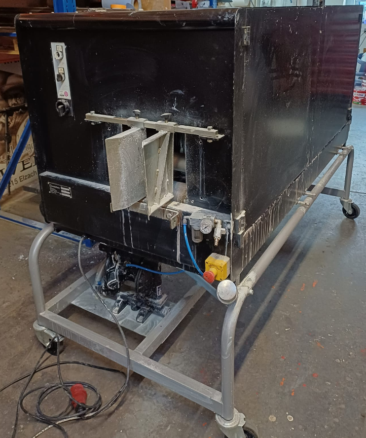 Ceetec Brushing machine / Painting machine - used A 250 main picture