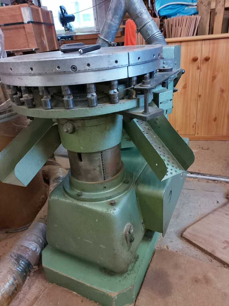 Löser Dowel production - used AA 220 (1)