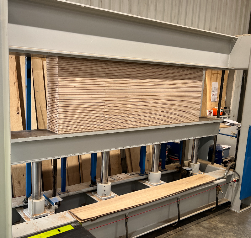 Soest Block press / Stationary press for multi-layer parquet  - second-hand T-80 main picture
