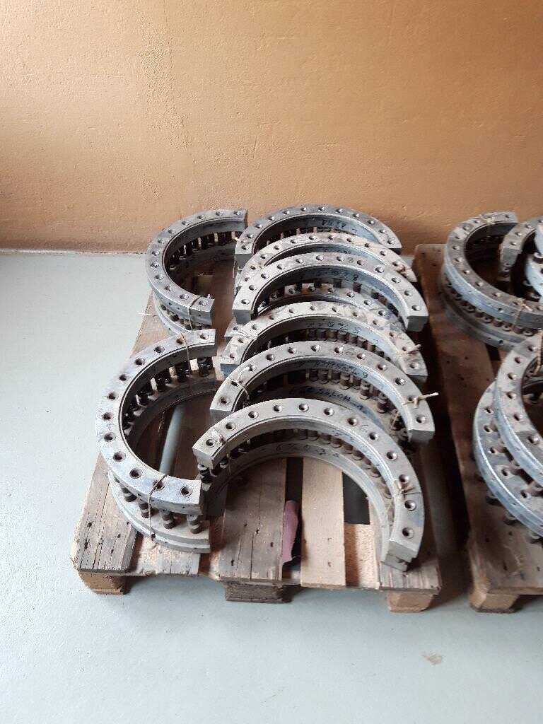 Löser Dowel rings for the Löser Type AA 220 dowel cutting and chamfering machine - used (2)